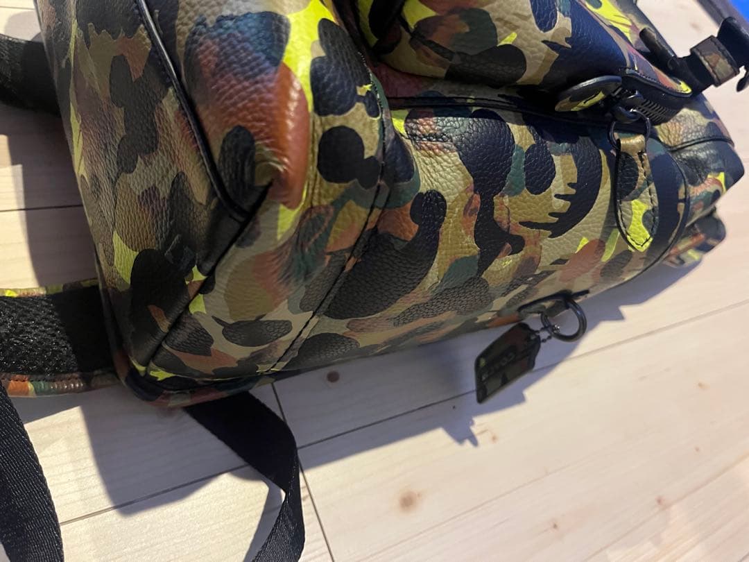 COACH 迷彩柄リュック