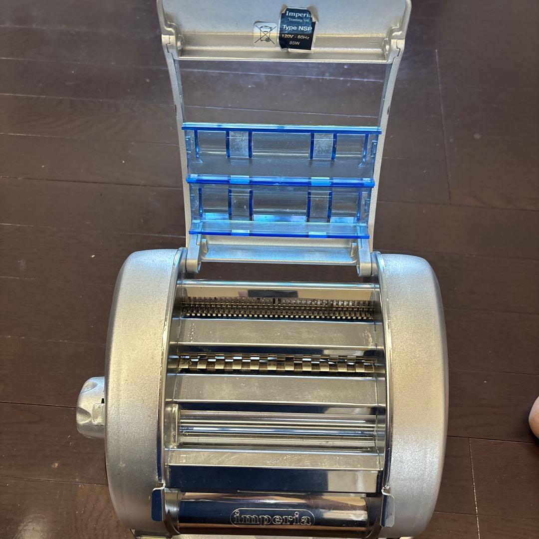 おまけ付き　インペリア電動パスタマシーン パスタプレスト720