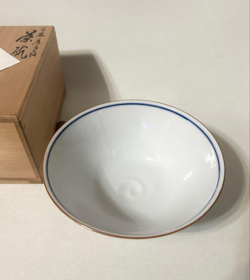 河本礫亭 白磁唐草文 茶碗 共箱 白盛 唐草 茶道具 礫亭