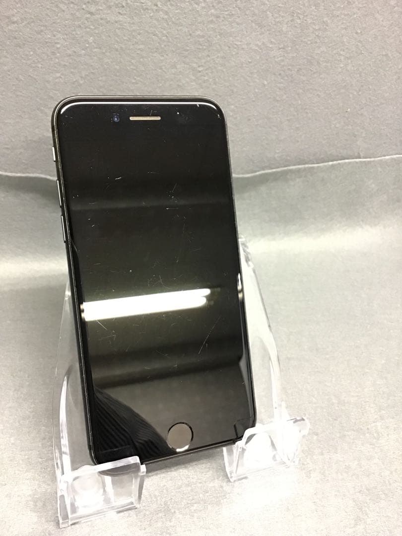 美品 国内版 SIMフリー　 iPhone8 256GB スペースグレイ色