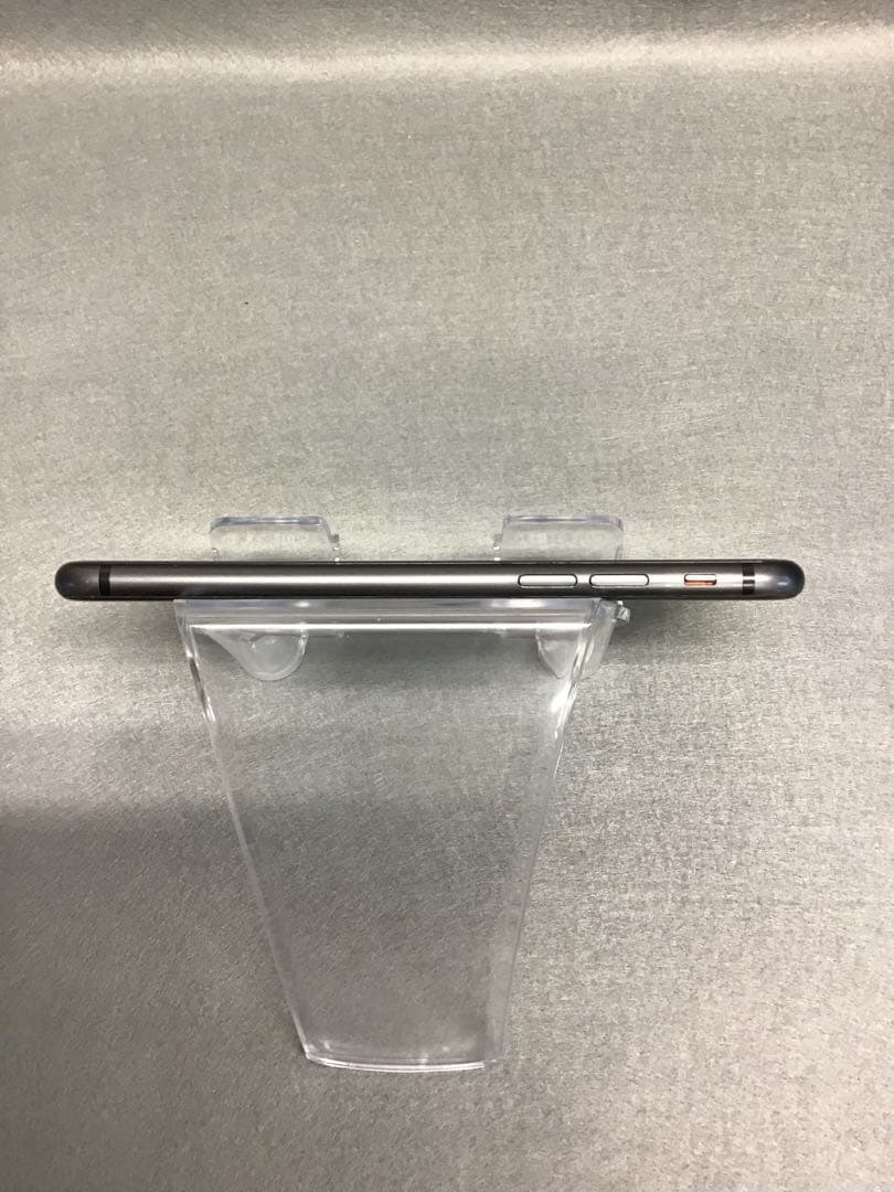 美品 国内版 SIMフリー　 iPhone8 256GB スペースグレイ色