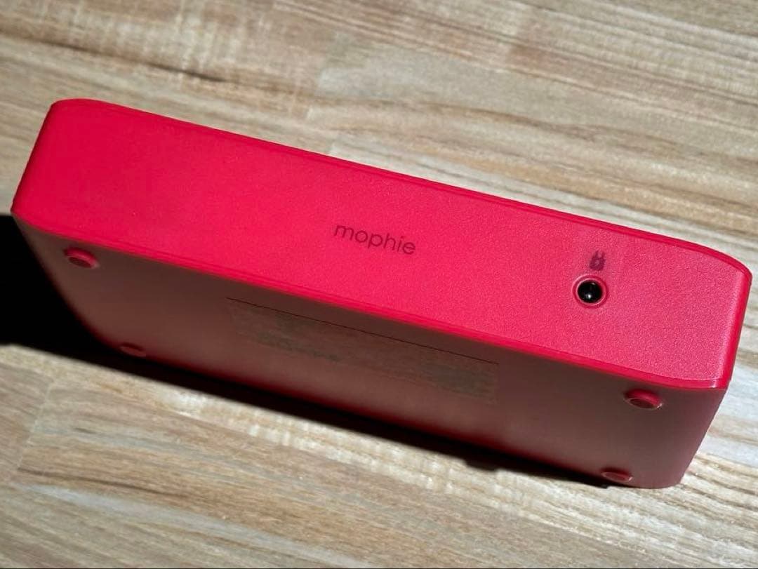 スマホアクセサリー Supreme mophie power station Go
