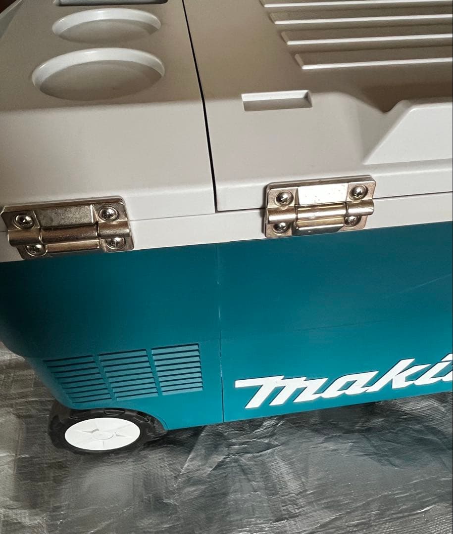 マキタポータブル保温冷凍冷蔵庫