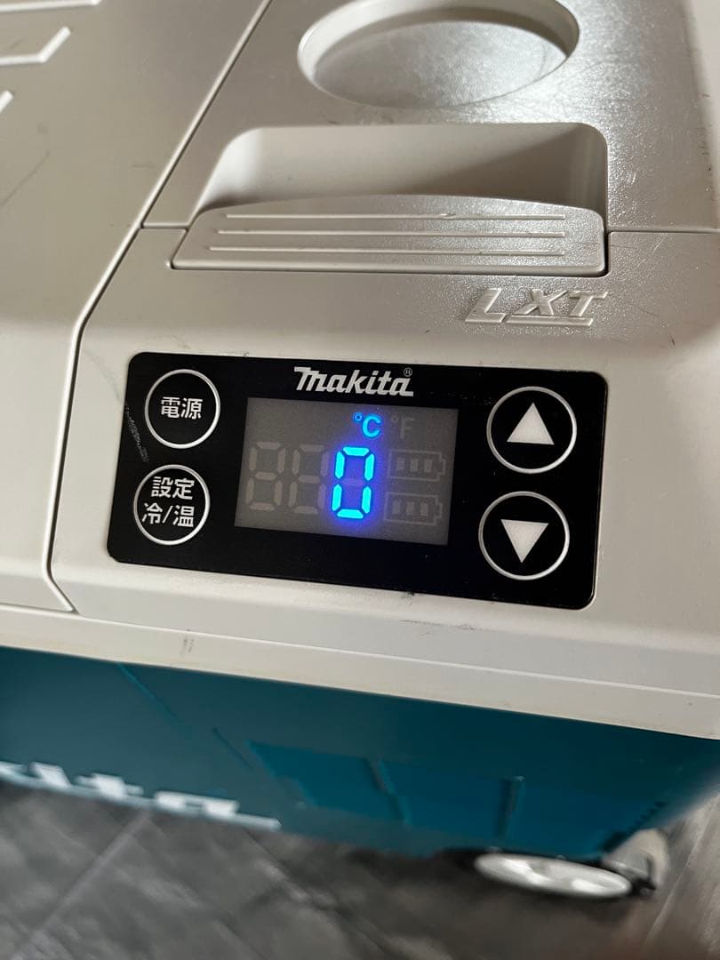 マキタポータブル保温冷凍冷蔵庫