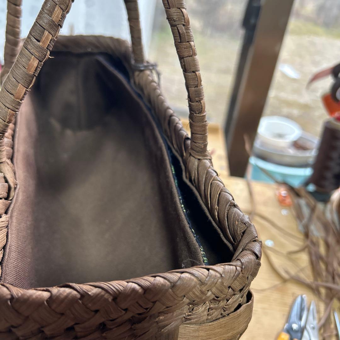 国産山葡萄バック　磨き上げたつやをみて下さい