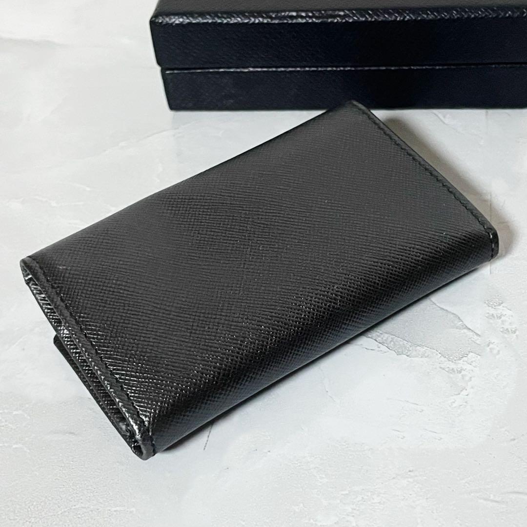 【極美品・完品】PRADA サフィアーノ 6連キーケース ギャランティカード付