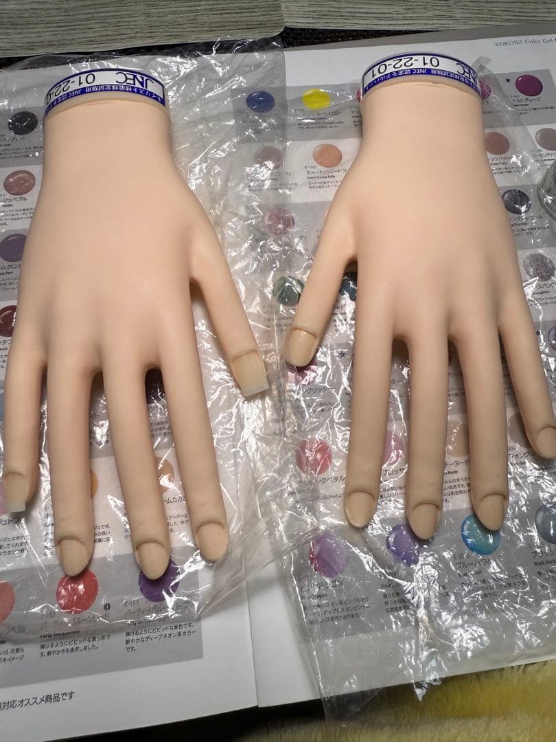 お値下げしました。JNEC認定ネイル・モデルハンド