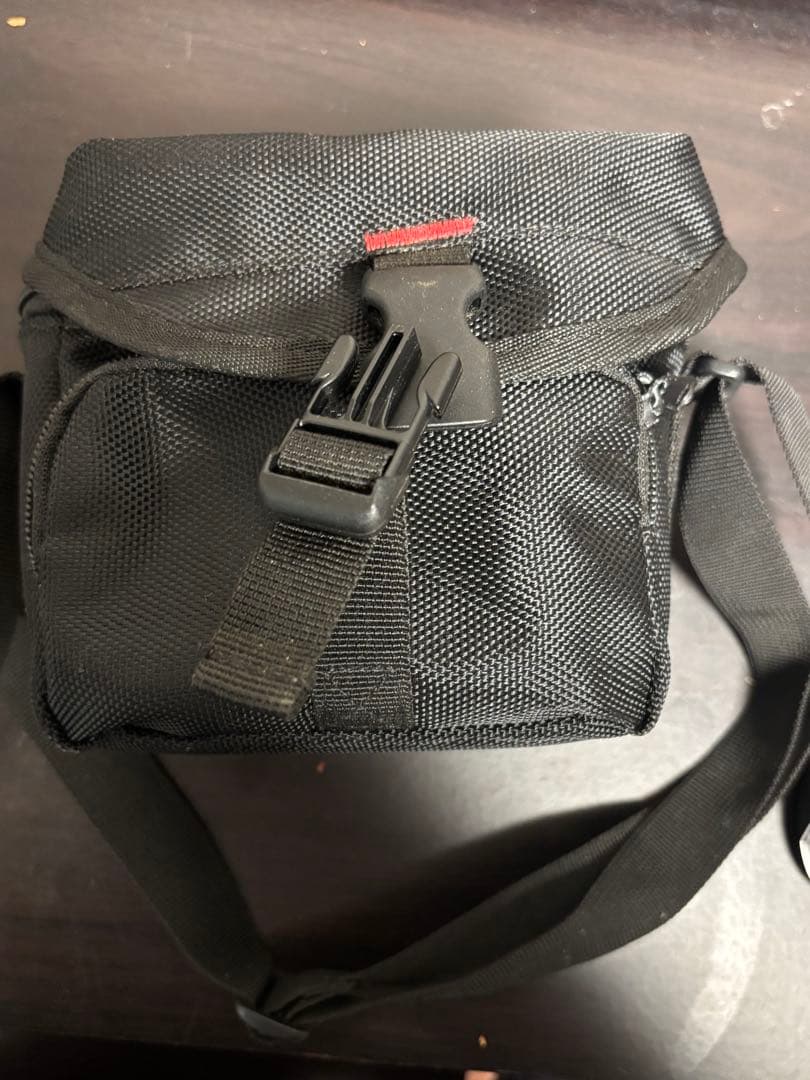 Canon PowerShot SX410 IS 本体と付属品