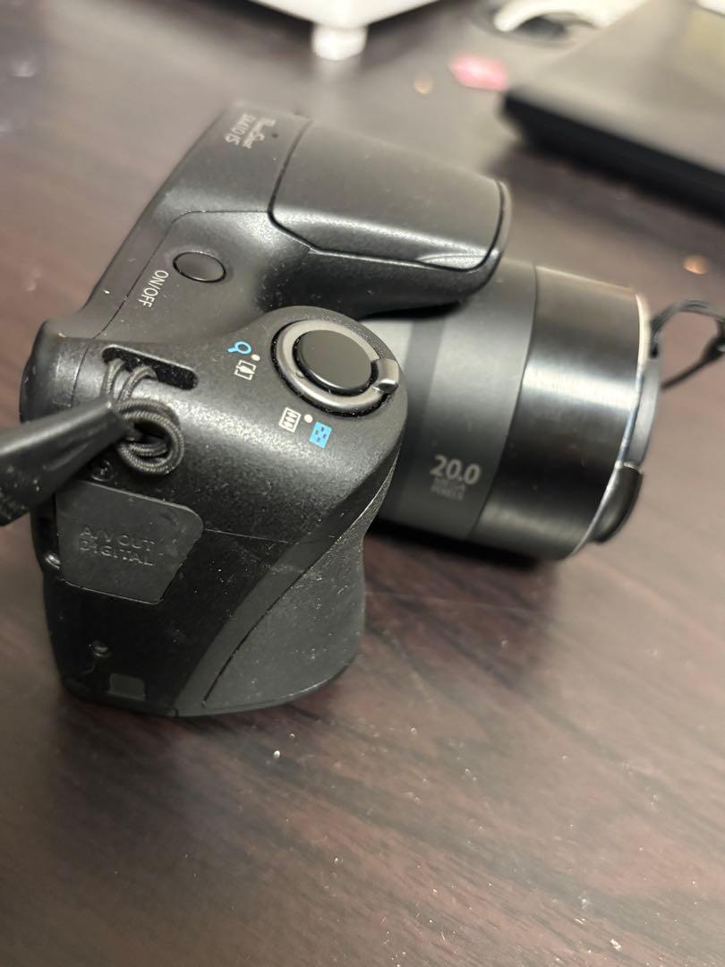 Canon PowerShot SX410 IS 本体と付属品