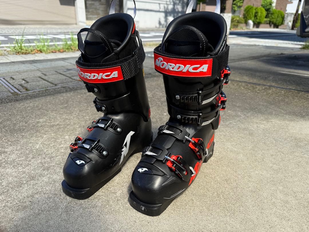 ノルディカ　スキーブーツ　25.5センチ　ドーベルマン GP110