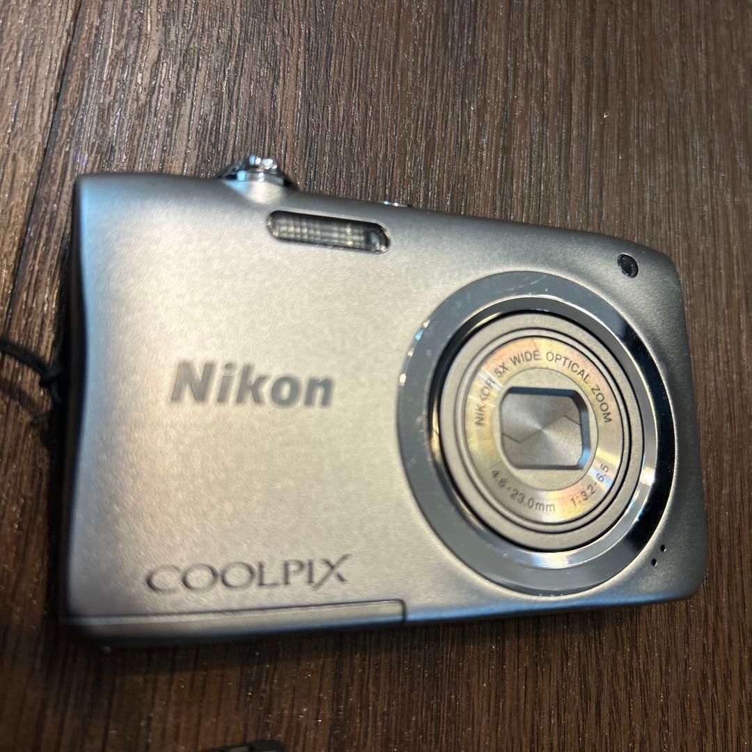 【ジャンク】Nikon COOLPIX A100コンパクトデジタルカメラ