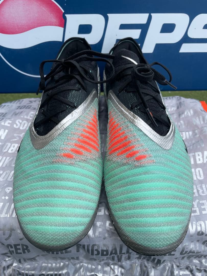 ナイキファントム6 LOW エリート LE FG 26.5 NIKE