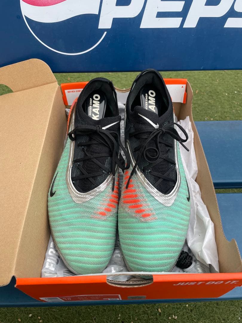 ナイキファントム6 LOW エリート LE FG 26.5 NIKE