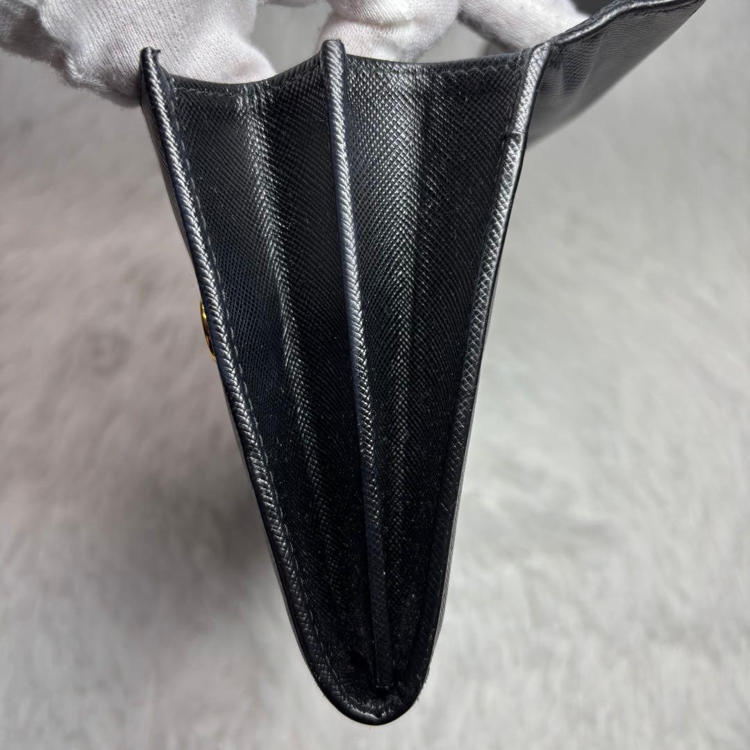 ✨美品✨ プラダ ロングウォレット 金ロゴ ポーチ クラッチバック レザー 黒