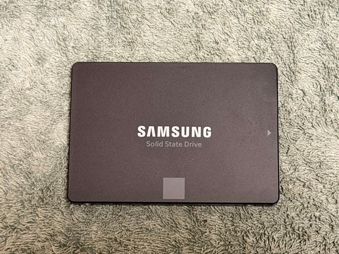 内蔵型SSD SSD 1TB MZ-76E1T0 SAMSUNG