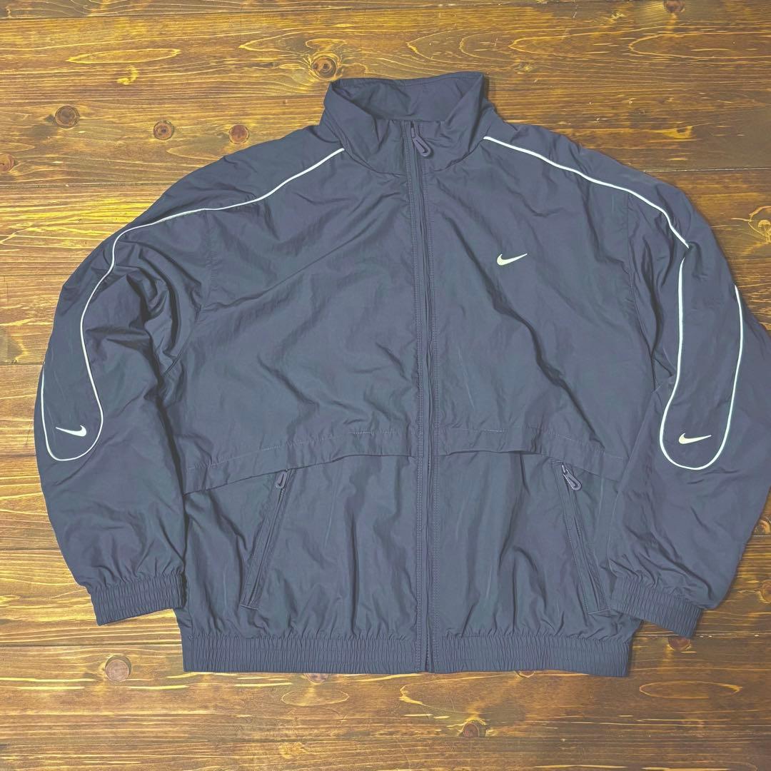 ナイキ ソロ スウッシュ ウーブン トラック ジャケット パンツ セットアップ