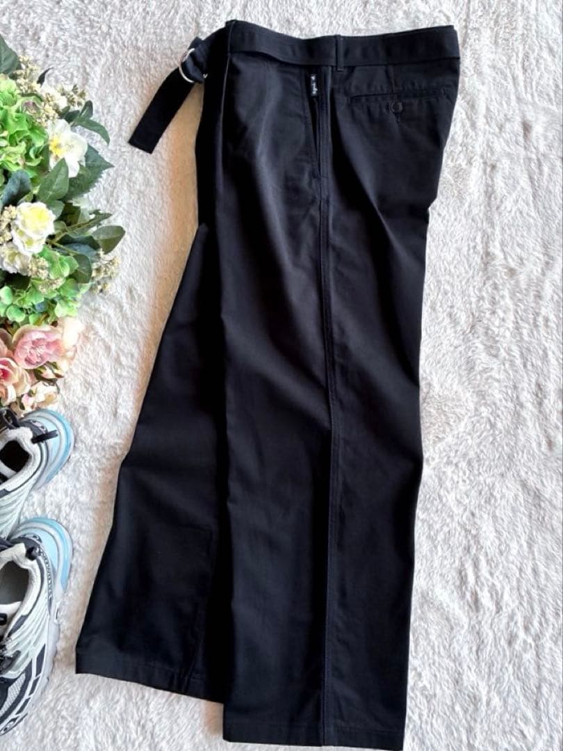 アニエス・ベーオムほぼ未使用コットン黒ワイド パンツ　ツータック　大きいサイズ