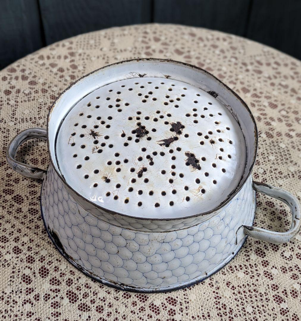 フランスアンティーク ホーローコランダー ハニカム柄 エナメルコート