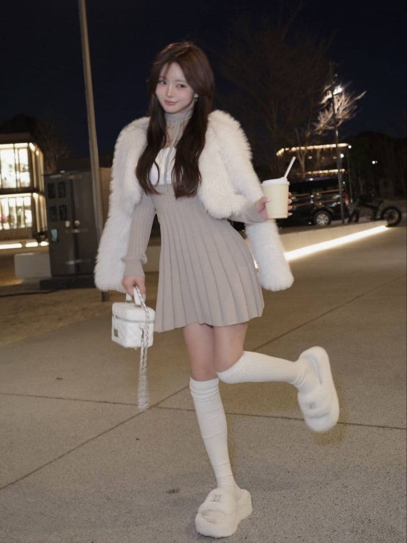 ダーリッチ パフスリーブリボンフレアニットミニワンピース ベージュ