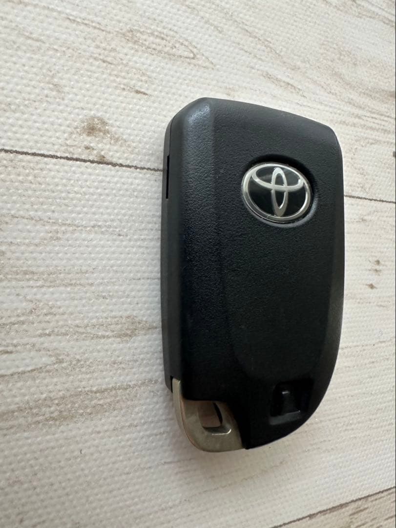 トヨタ　純正　200系　ハイエース　レジアスエース　スマートキー　TOYOTA