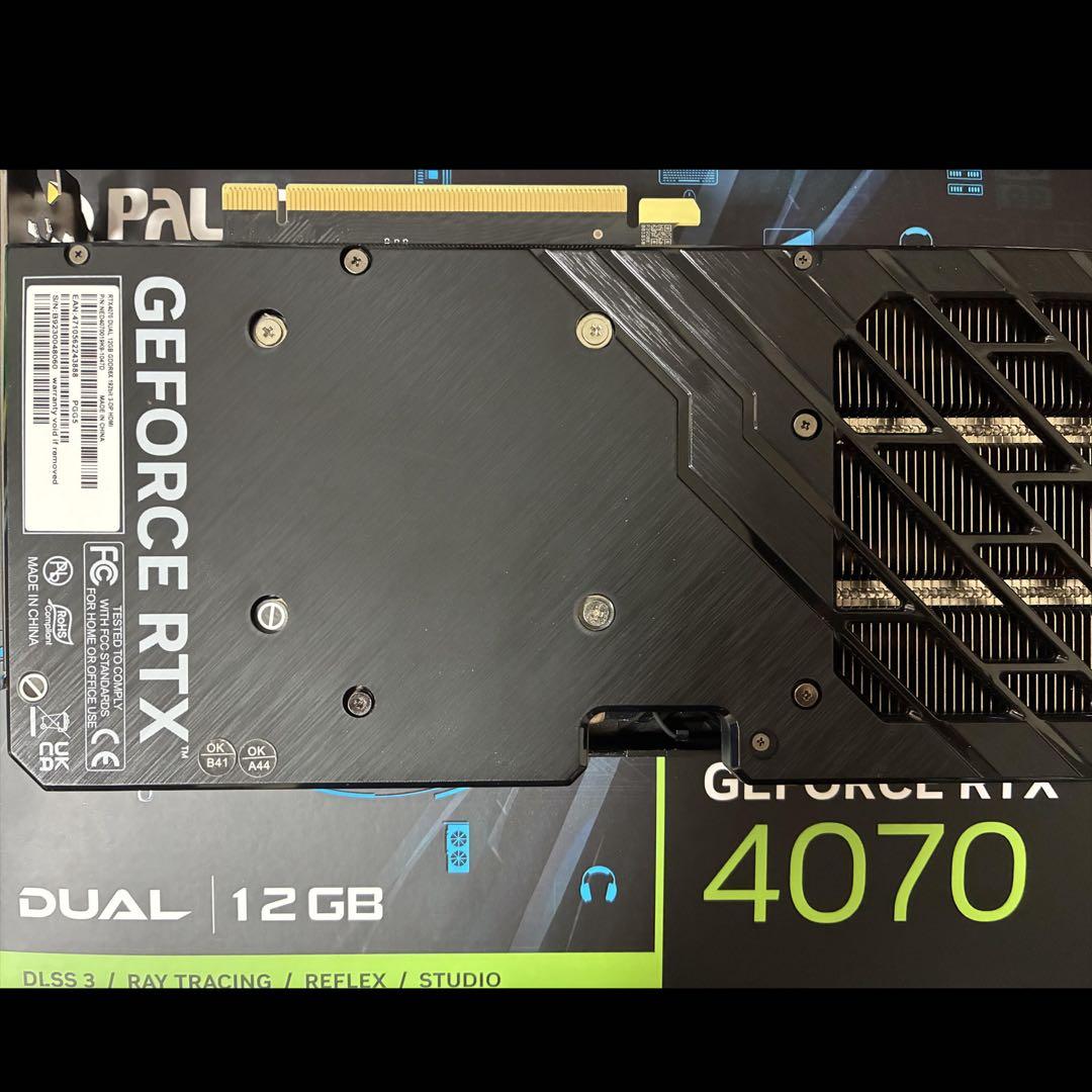 Palit GeForce RTX 4070 デュアルファン