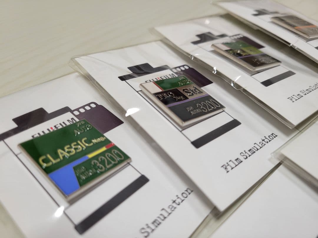 富士フィルム　ピンバッジ　9点セット