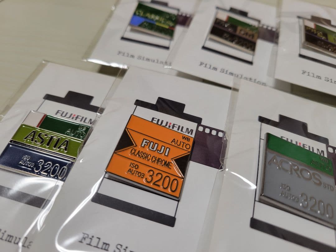富士フィルム　ピンバッジ　9点セット
