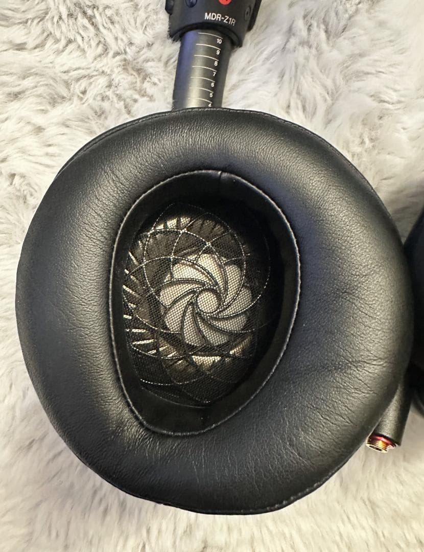 ヘッドホン SONY MDR-Z1R