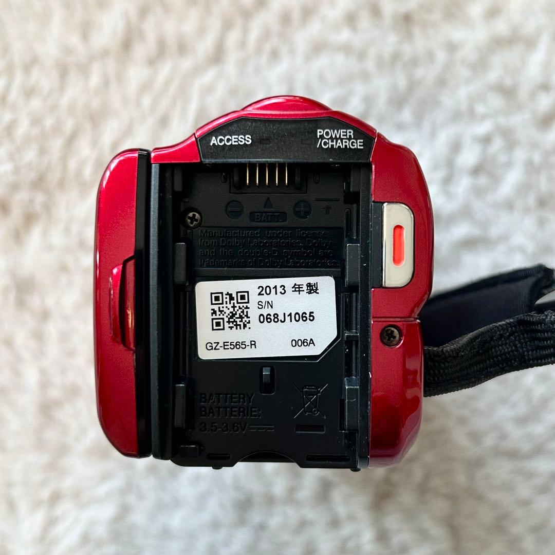 JVCビデオカメラ　Everio GZ-E565 エブリオ　バッテリー2コ