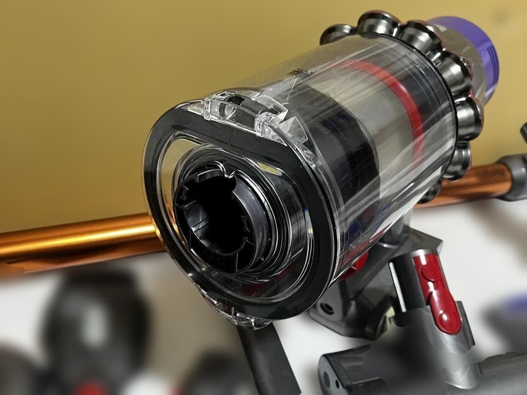 お買い得！47分稼働Dysonダイソン　サイクロンクリーナーSV12/V10良品