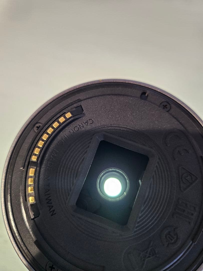 美品　RF-S18-45mm F4.5-6.3 IS STM