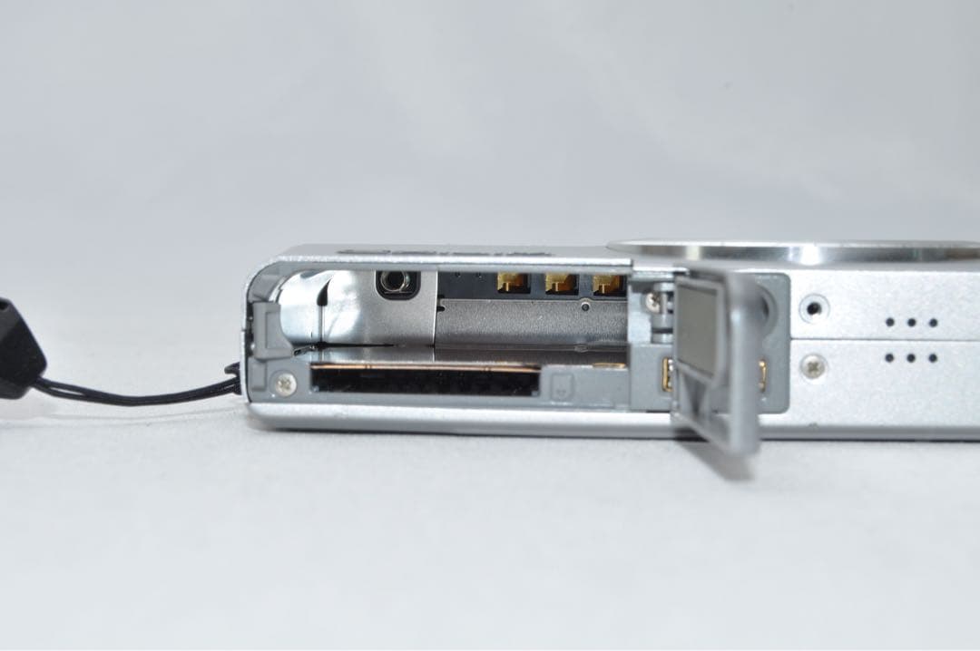 ☆美品☆ CASIO カシオ EX-Z500 コンパクト デジタル カメラ