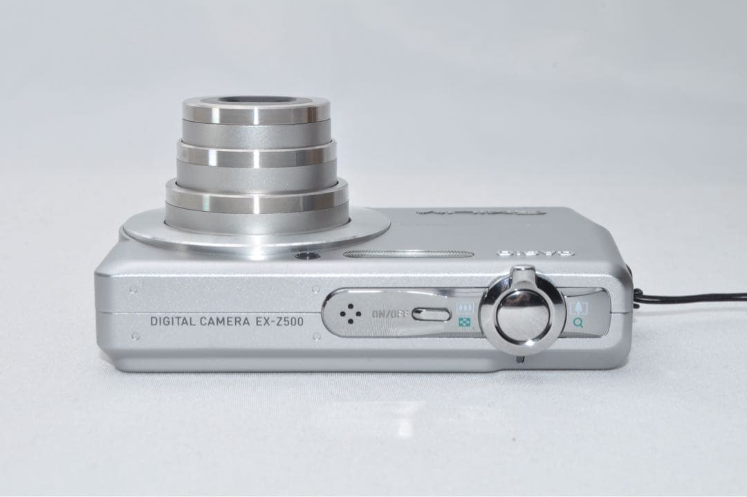 ☆美品☆ CASIO カシオ EX-Z500 コンパクト デジタル カメラ
