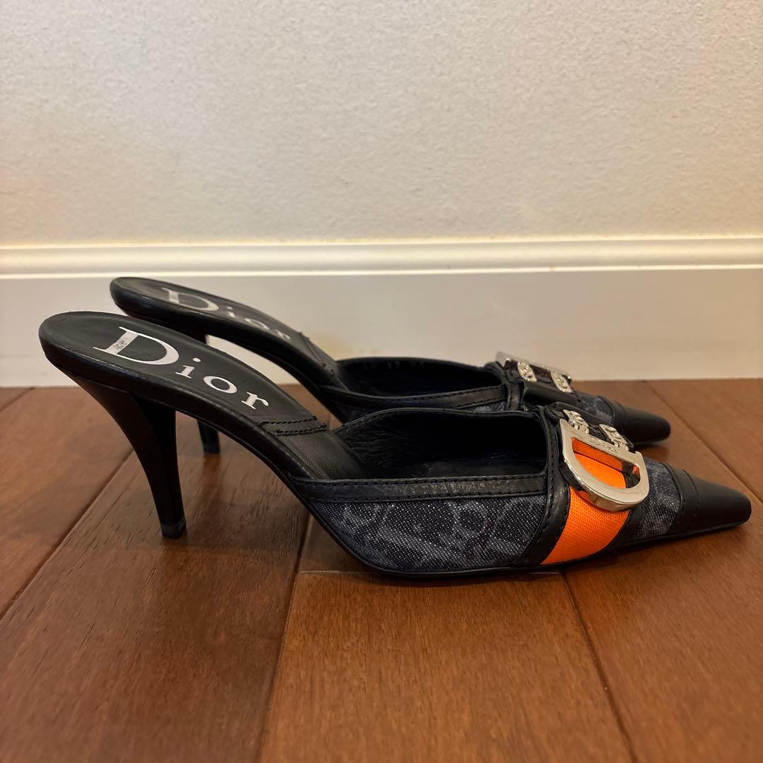 Dior ポインテッドトゥミュール 黒/オレンジ
