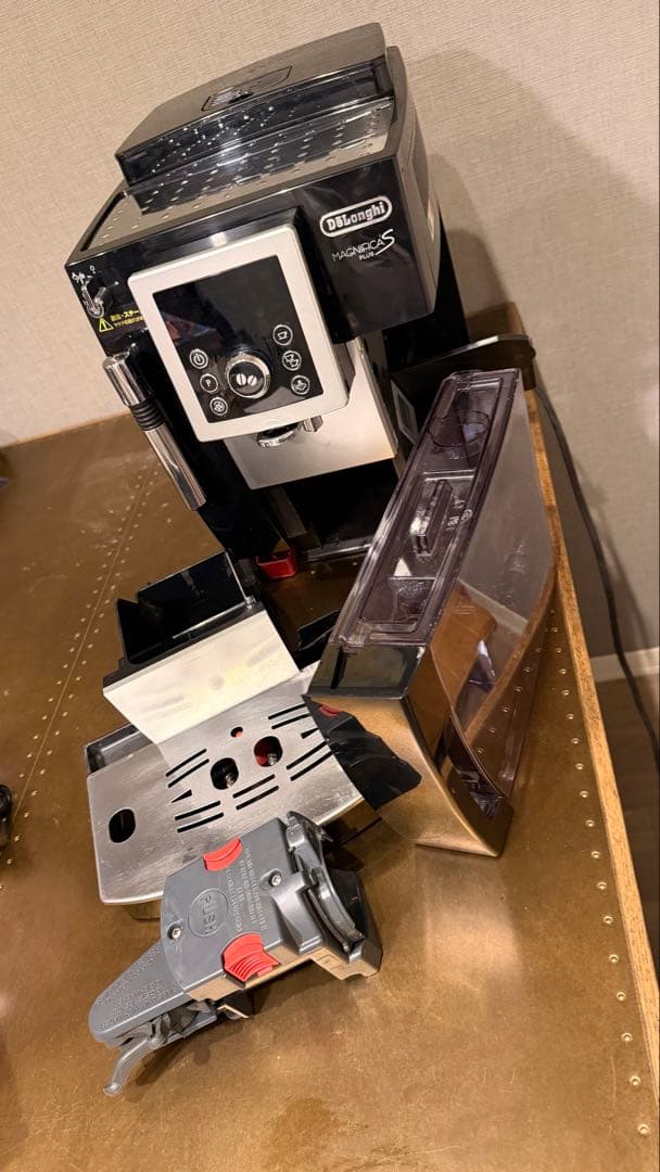 デロンギ　全自動コーヒーメーカー