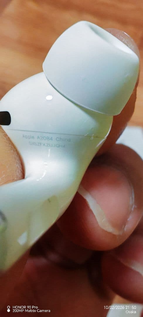 Apple AirPods 本体 充電ケース付きよくやった。