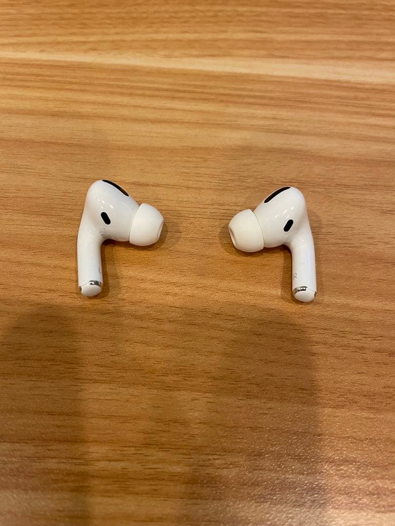 AirPods Pro 右イヤホン雑音