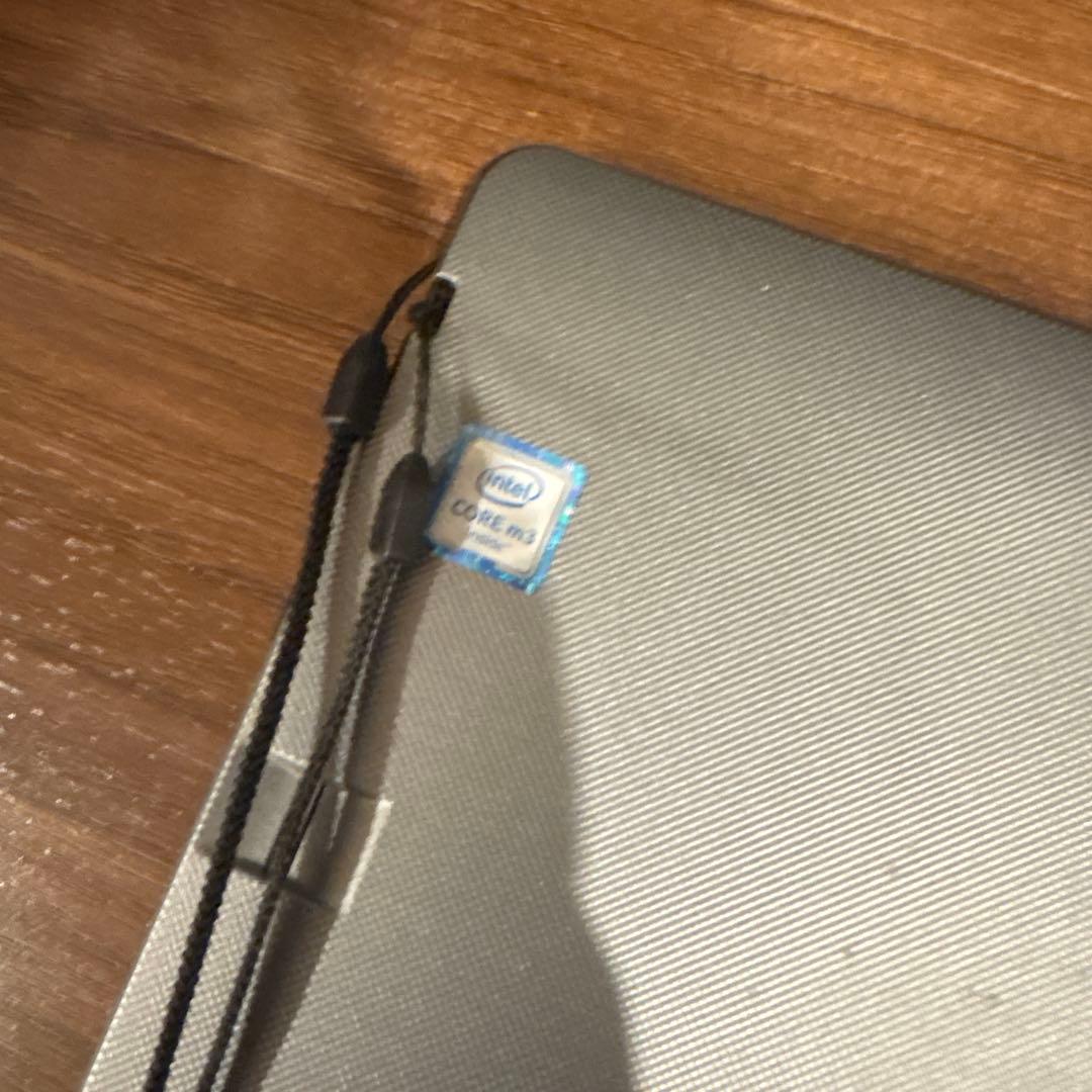 Fujitsu ARROWS Tab Q616/P Windowsタブレット本体