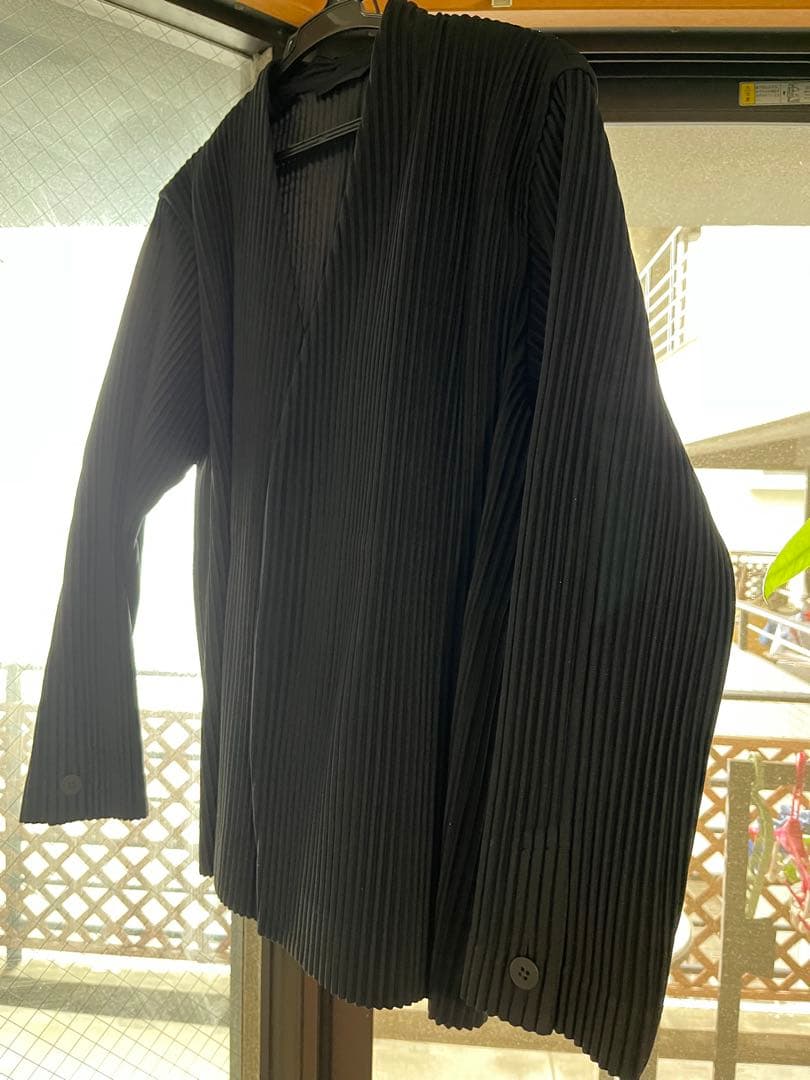 HOMME PLISSÉ ISSEY MIYAKEノーカラージャケット 黒
