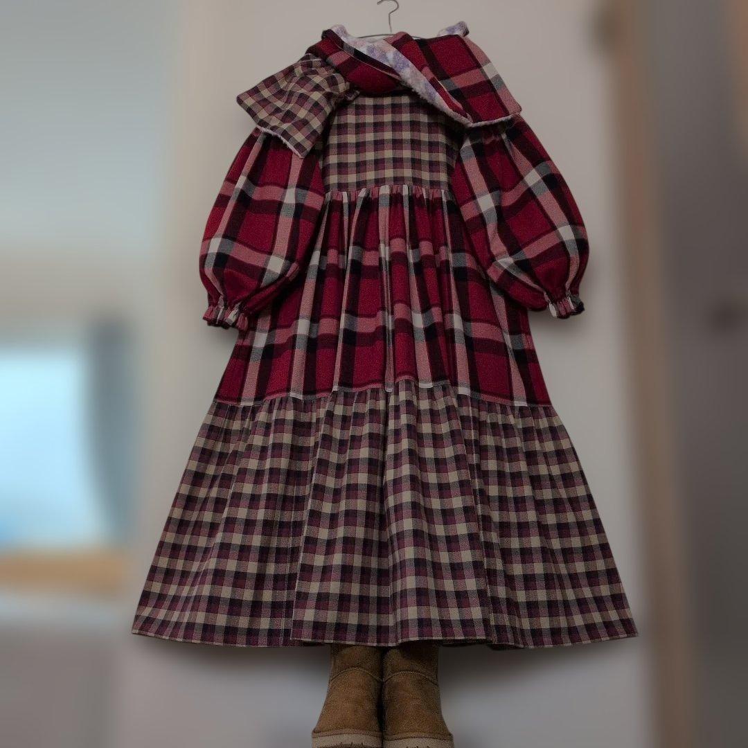 ハンドメイド　裏起毛の暖かロングワンピース＆フード付マフラー