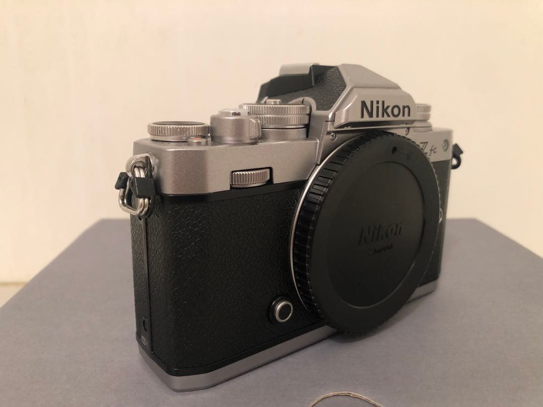Nikon Z fc ミラーレスカメラ 本体おまけ付き