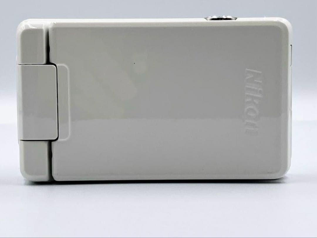 Nikon COOLPIX S6900ホワイト 自撮り対応 箱・付属品あり