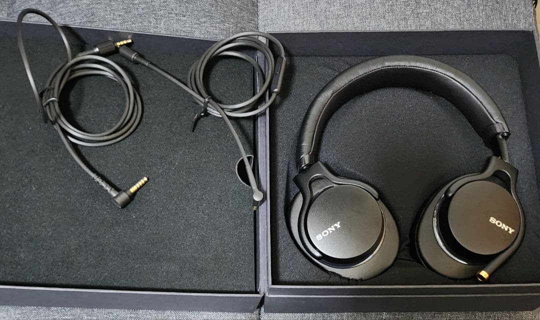 お*ん様 美品　SONY　MDR-1AM2