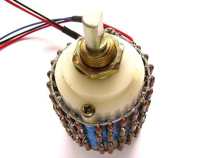 Dale抵抗 高音質 50kΩ2連24ポイントラダー・アッテネーター