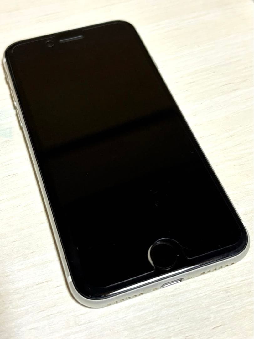 【美品】iPhone SE 第2世代 64GB ホワイト SIMフリー 本体