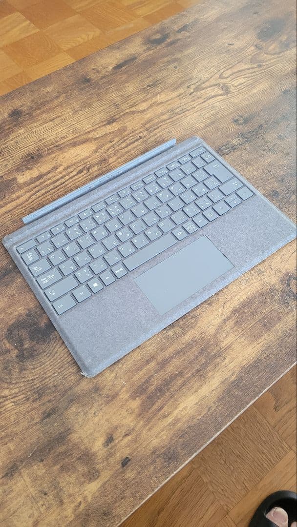 Microsoft Surface Pro 4 本体 i5 8G 256G充電器