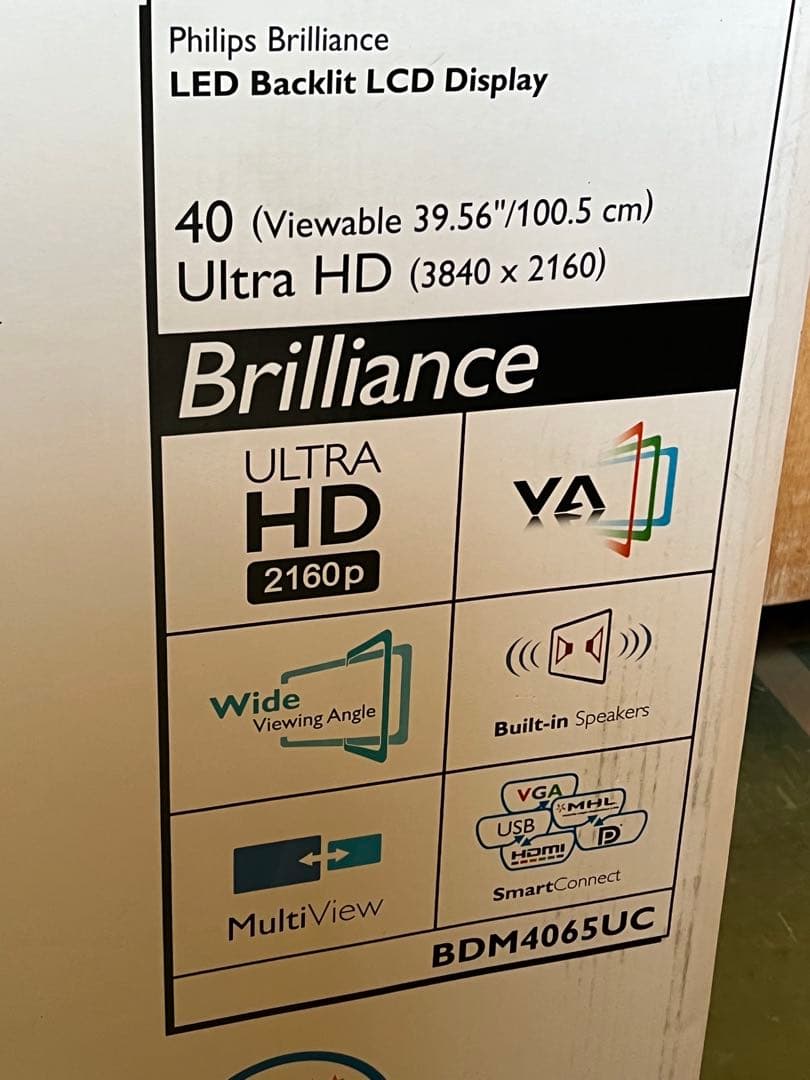 PHILIPS 4K 40インチモニター