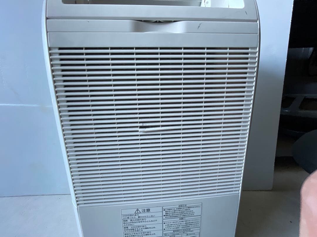 ナショナル　F-YHD100 除湿機