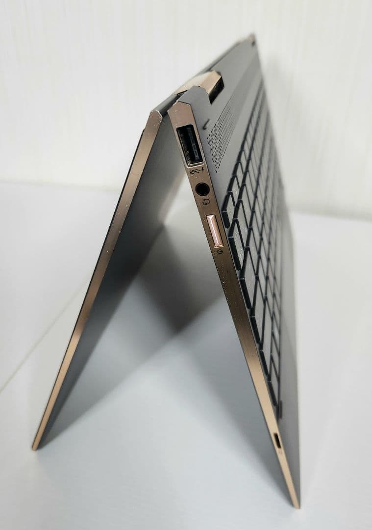 Windowsノート本体 Spectre x360 Corei7-8550U 16GB 512GB