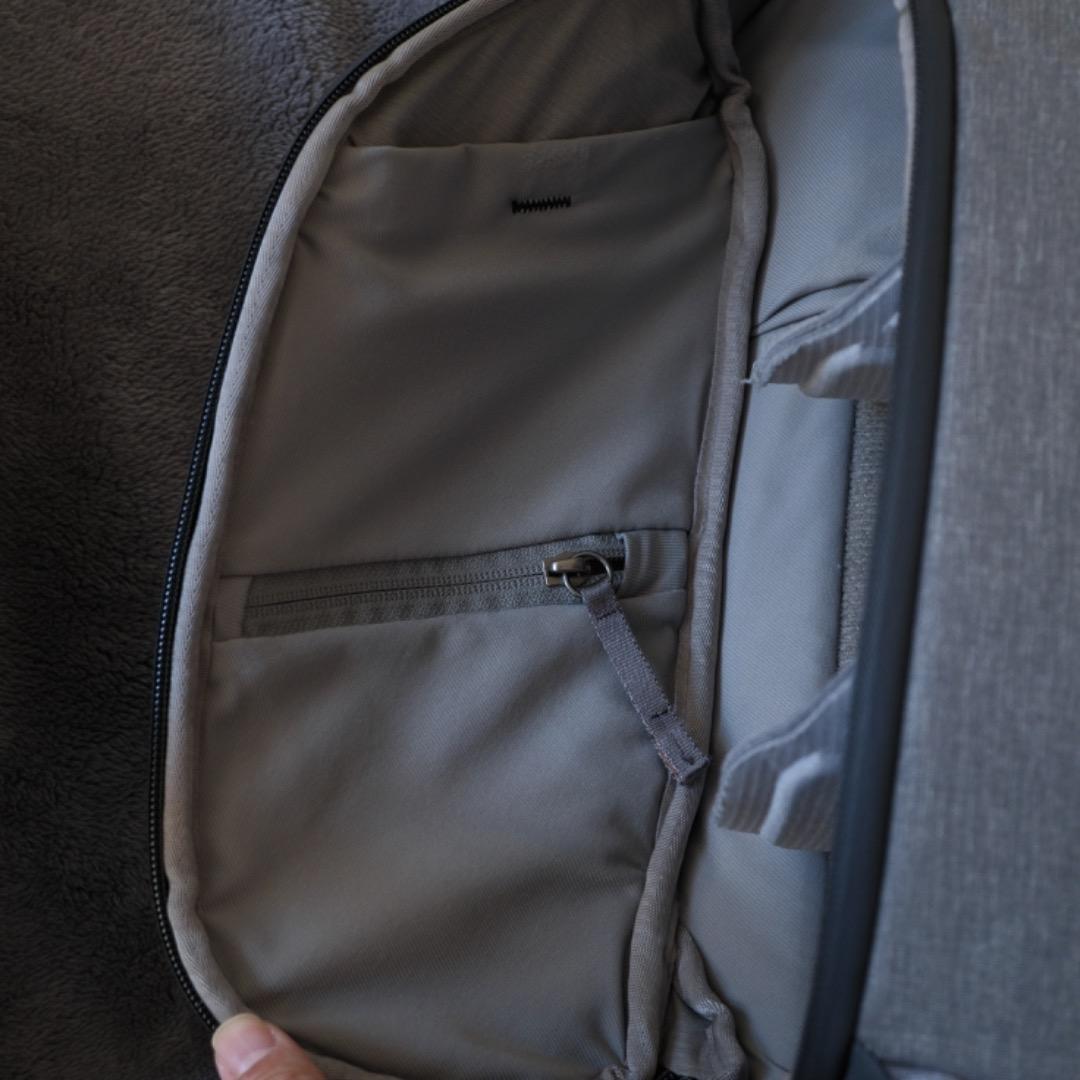 ピークデザイン　エブリデイ バックパック ジップ 15L　アッシュ